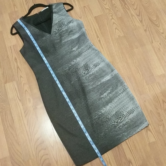 T Tahari Gray Black Ombre Reptile Print Sheath Dress - Picture 9 of 9